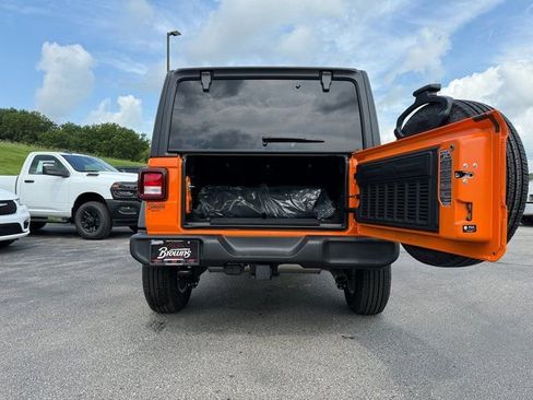 New 2025 Jeep Wrangler Sport S image 28