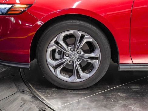 Used 2023 Honda Accord EX image 9
