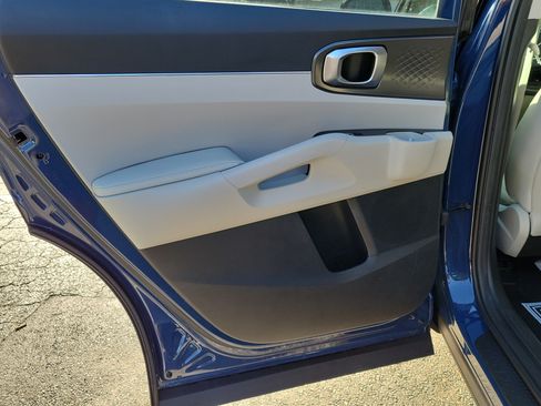 Used 2024 Kia Sorento S w/ Panoramic Sunroof Package FWD image 10