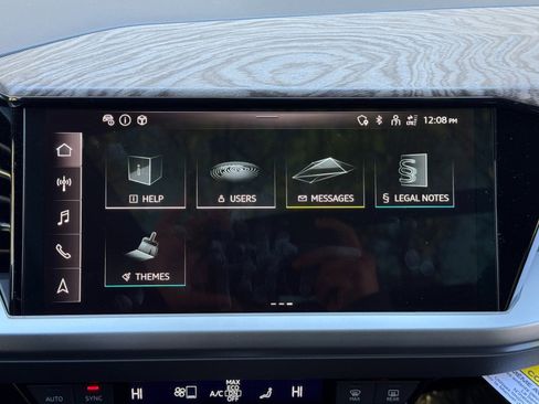 Used 2024 Audi Q4 e-tron Premium Plus w/ Premium Plus image 28