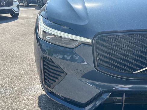 New 2026 Volvo XC60 B5 Plus w/ Climate Package image 9