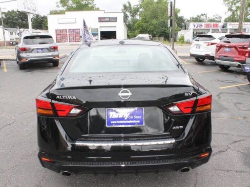 Used 2023 Nissan Altima 2.5 SV w/ SV Premium Package image 10