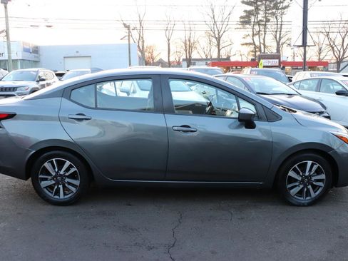 Used 2024 Nissan Versa SV image 6