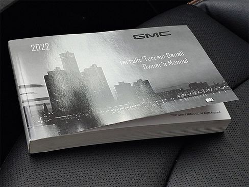 Used 2022 GMC Terrain AT4 w/ Infotainment Package II image 30