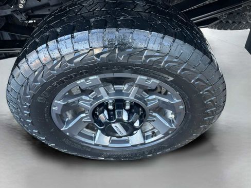 Used 2023 Ford F250 Lariat w/ Lariat Ultimate Package image 10