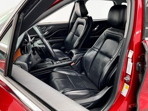 Used 2020 Lincoln Corsair Reserve w/ Equipment Group 202A image 25