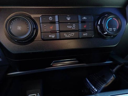 Used 2019 Ford F150 XLT w/ Equipment Group 302A Luxury AWD/4WD image 20