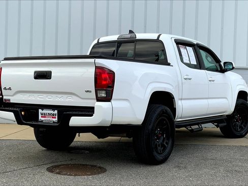 Used 2019 Toyota Tacoma SR AWD/4WD image 13
