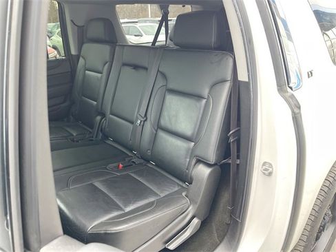 Certified 2017 Chevrolet Suburban LT image 25