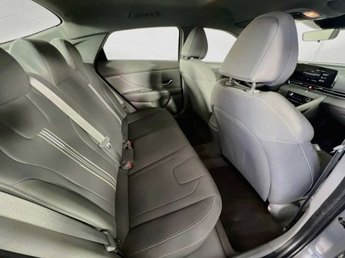 Certified 2023 Hyundai Elantra SEL w/ Convenience Package FWD image 27