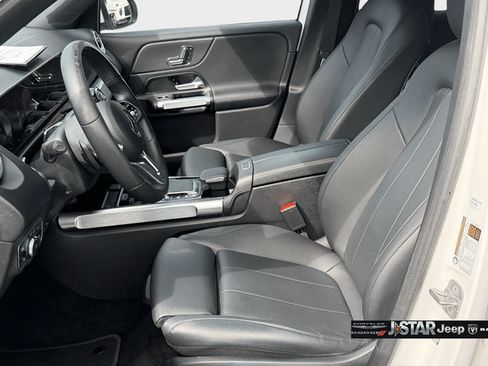 Used 2023 Mercedes-Benz EQB 300 4MATIC image 10