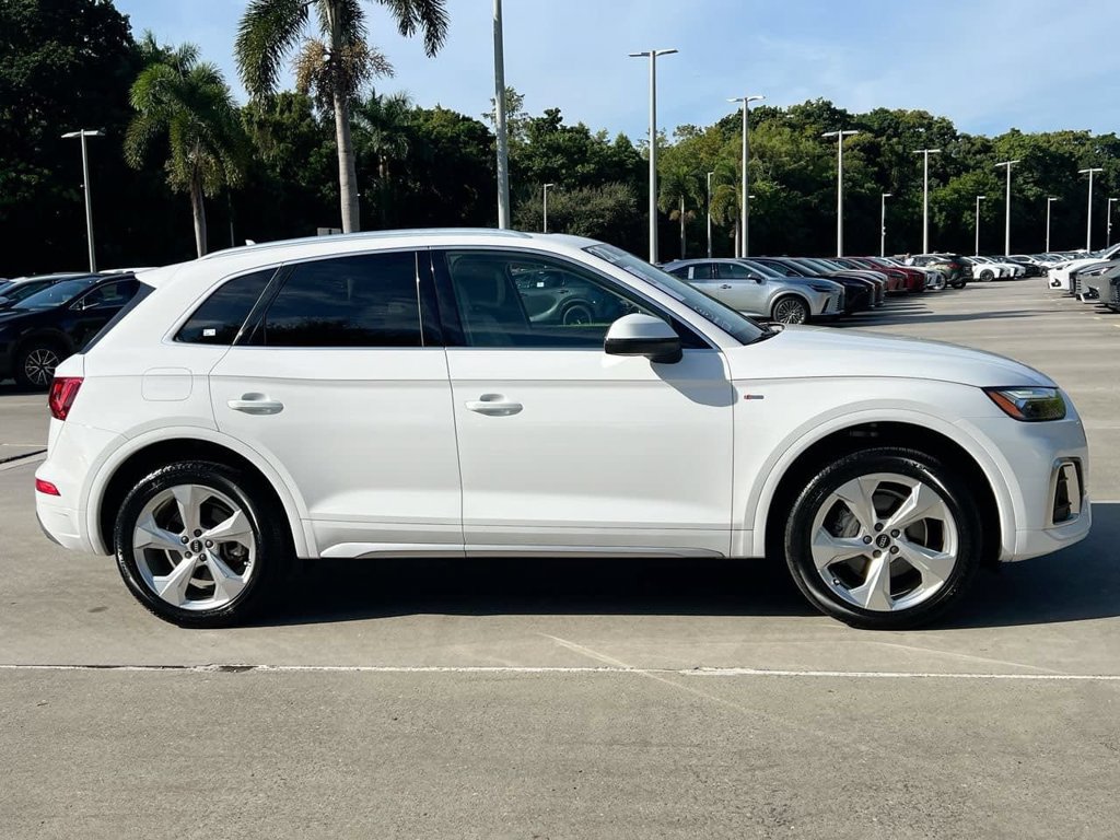 Used 2022 Audi Q5 2.0T Premium Plus w/ Premium Plus Package AWD/4WD image 8