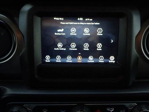 Used 2022 Jeep Gladiator Sport image 16