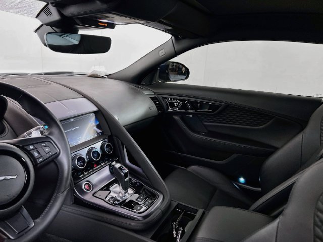 Used 2021 Jaguar F-TYPE Coupe RWD image 8
