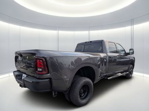 New 2026 RAM 3500 Tradesman AWD/4WD image 4