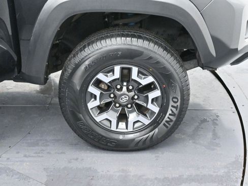 Used 2021 Toyota Tacoma TRD Off-Road image 30