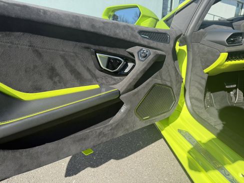 Used 2024 Lamborghini Huracan Tecnica image 10