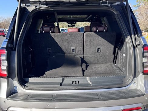 Used 2024 Ford Expedition Limited image 45