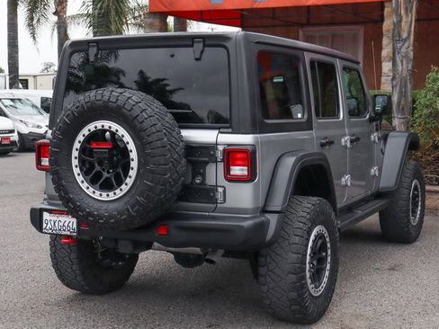 Used 2018 Jeep Wrangler Unlimited Rubicon image 10