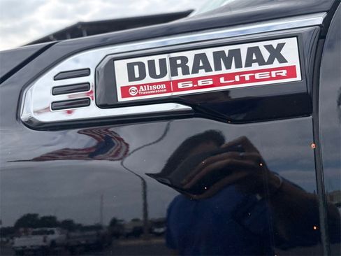 Certified 2024 GMC Sierra 2500 Denali w/ Denali Reserve Package image 4