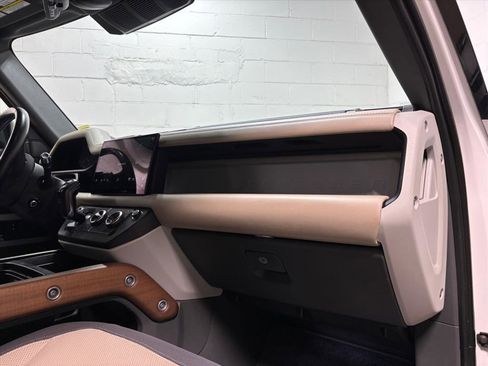 Used 2022 Land Rover Defender 110 X-Dynamic HSE image 30