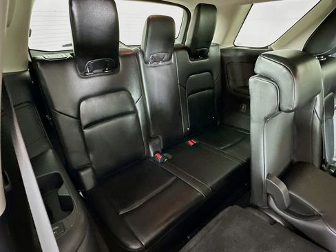 Certified 2024 Nissan Pathfinder SL AWD/4WD image 36