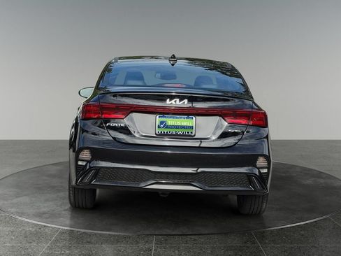 Used 2023 Kia Forte GT-Line w/ GT-Line Technology Package FWD image 8
