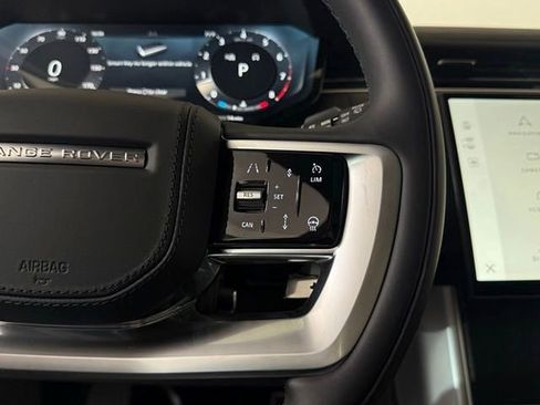 New 2025 Land Rover Range Rover Long Wheelbase SE image 39
