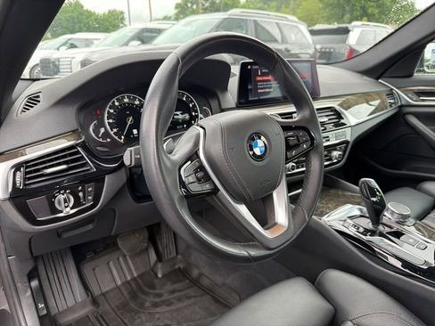 Used 2019 BMW 540i w/ Premium Package RWD image 9