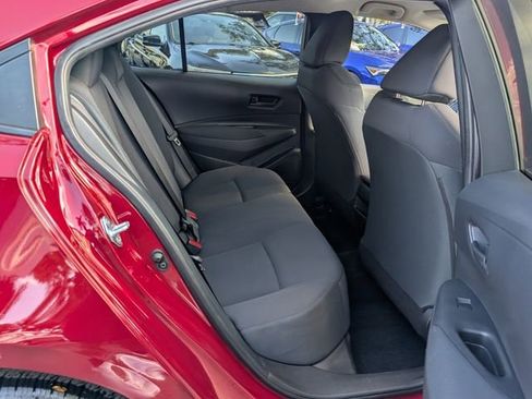 Used 2022 Toyota Corolla LE image 21