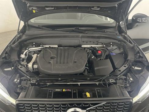 Used 2023 Volvo XC60 B5 Plus image 51
