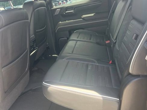 Used 2023 GMC Sierra 1500 AT4X AWD/4WD image 7