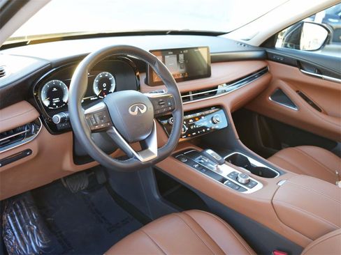 Certified 2025 INFINITI QX60 Sensory image 16