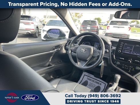 Used 2022 Toyota Camry SE w/ Carpet Mat Package (TMS) FWD image 7