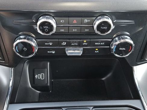 New 2026 Ford F150 XLT w/ XLT Black Appearance Package AWD/4WD image 16
