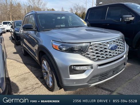 Used 2022 Ford Explorer Platinum w/ Equipment Group 601A image 2