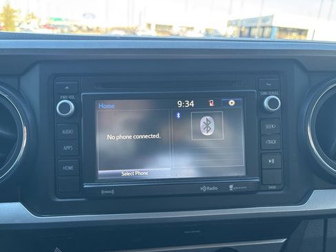 Used 2019 Toyota Tacoma SR5 image 16