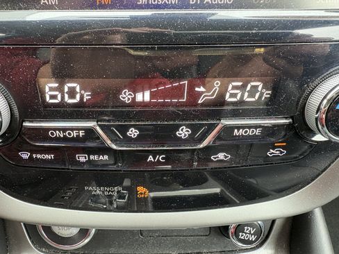 Used 2020 Nissan Murano SL w/ Moonroof Package AWD/4WD image 22
