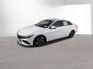 Used 2024 Hyundai Elantra Limited video 1