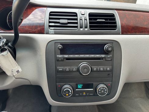 Used 2007 Buick Lucerne CXL image 35