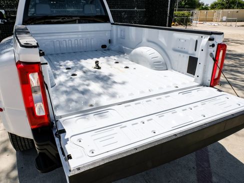 Used 2024 Ford F350 XL image 39