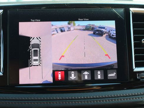 New 2026 Chrysler Pacifica Pinnacle image 25