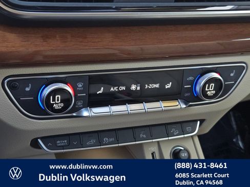 Used 2023 Audi Q5 e Premium w/ Convenience Package image 20