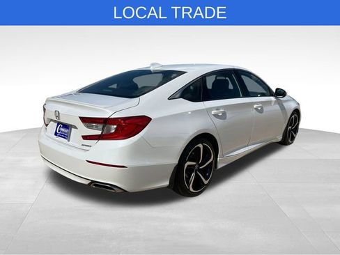 Used 2018 Honda Accord Sport image 5