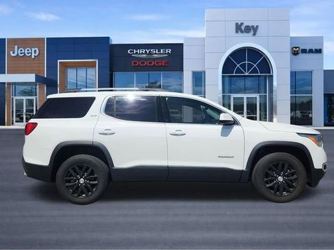 Used 2019 GMC Acadia SLT AWD/4WD image 2