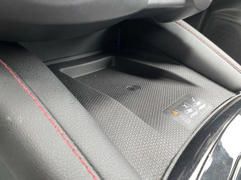 Used 2025 Chevrolet Blazer RS FWD image 23