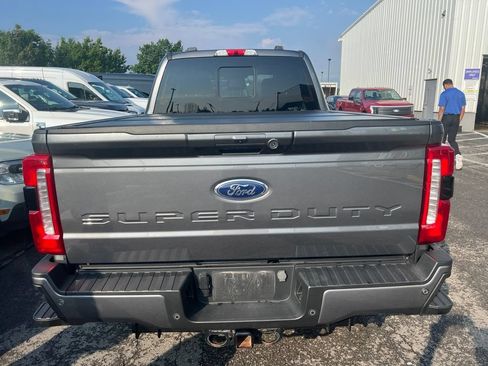 Used 2023 Ford F250 Lariat w/ Lariat Ultimate Package AWD/4WD image 7