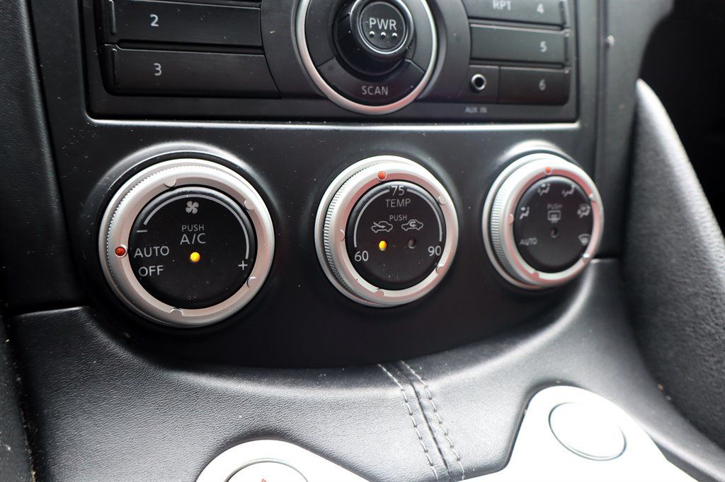 Used 2012 Nissan 370Z Coupe RWD image 22