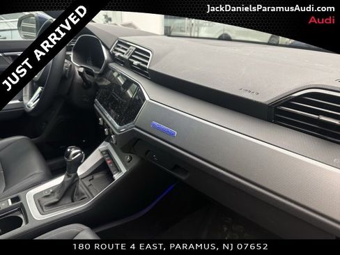 Used 2023 Audi Q3 2.0T Premium Plus w/ Premium Plus Package image 18