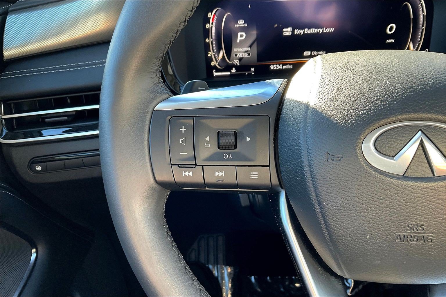 Certified 2023 INFINITI QX60 Luxe w/ Performance Audio Package AWD/4WD image 11